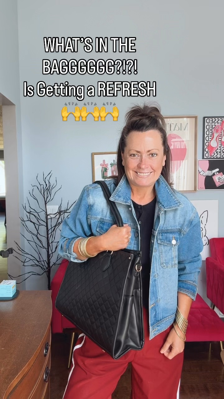 What’s in the bag is getting a refresh.

Loving this new insulated lunch bag and work bag!!!

#LTKOver40 #LTKmorningroutine #LTKfitnessgoals