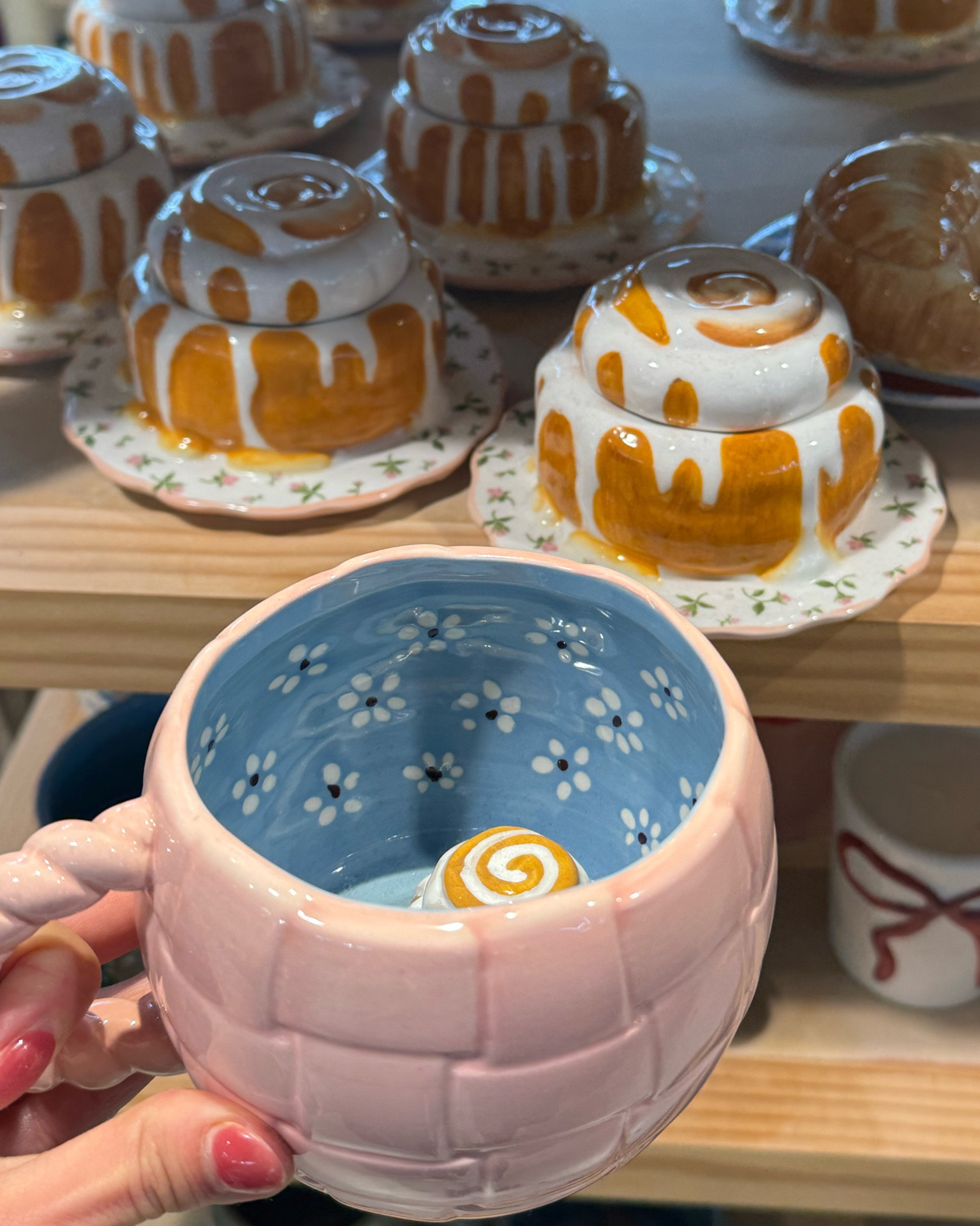 THE CUTEST CINNAMON ROLL MUG and CANDLE SET 🩷🫶😭 easy christmas present for any girly 

#LTKSeasonal #LTKHoliday #LTKGiftGuide