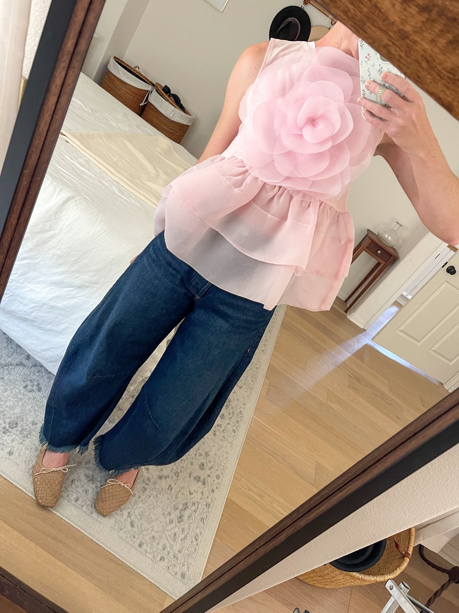 Today’s pick-up outfit 🌸
Top is old Cynthia Rowley, I’ve linked similar
Jeans run big, size down, wearing a 24
Flats run TTS 

#LTKOver40 #LTKSeasonal
