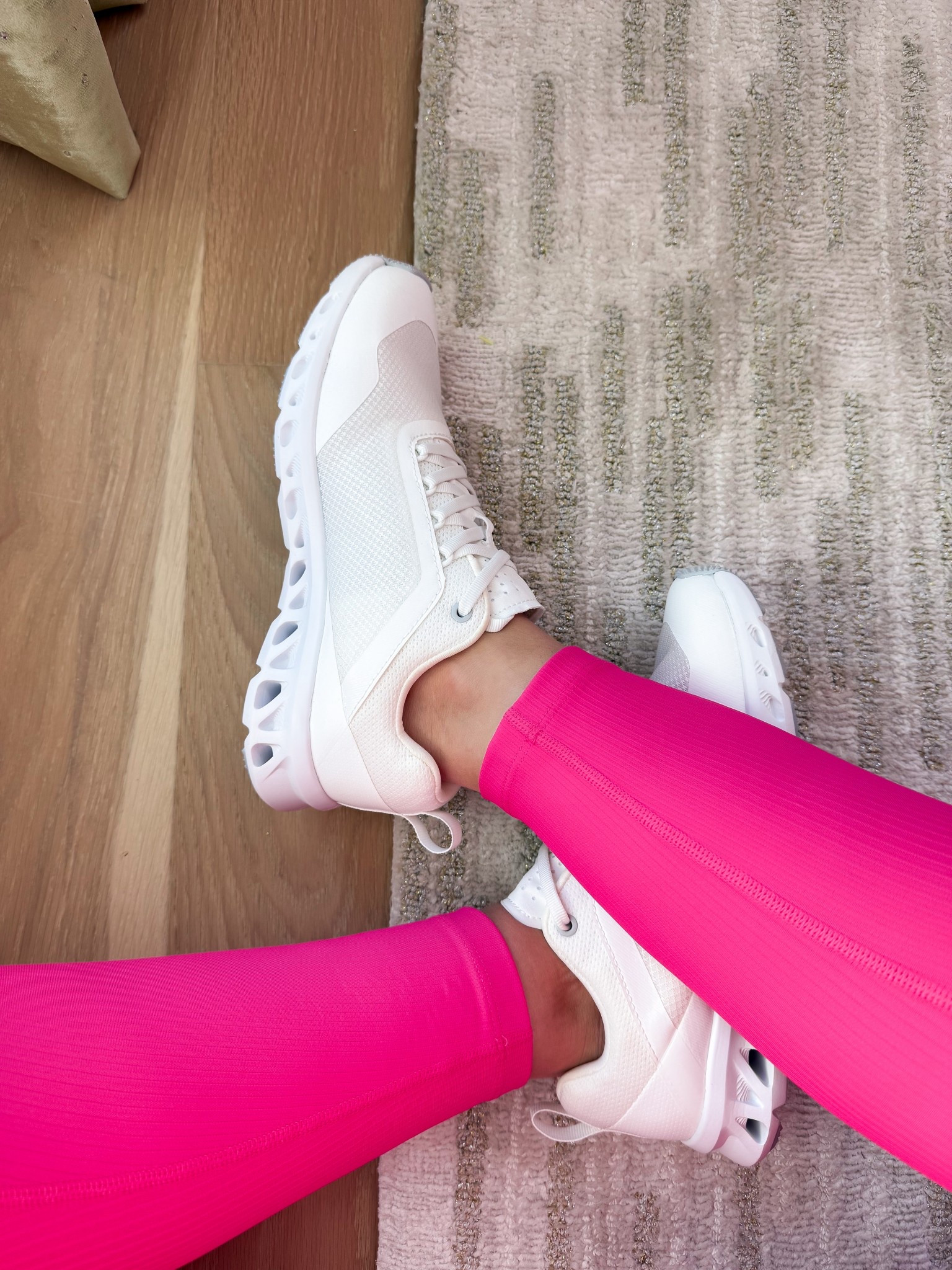 The prettiest pink workout set! 

#LTKfitnessgoals #LTKValentine #LTKgrwm