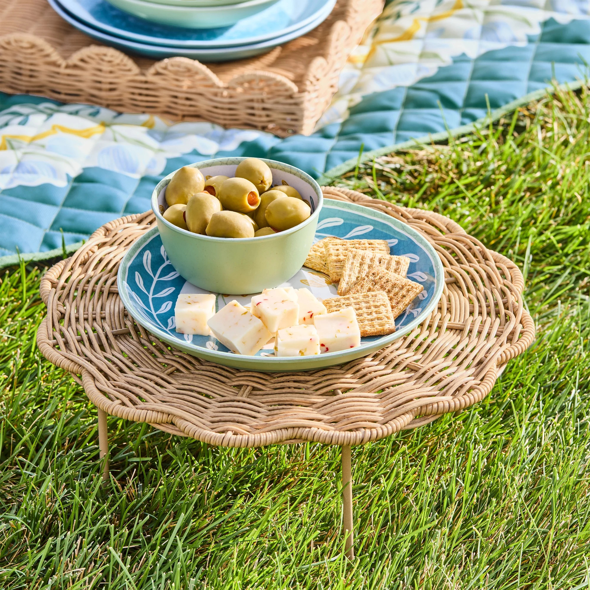 Better Homes & Gardens Rattan Tray with Legs | Walmart (US)