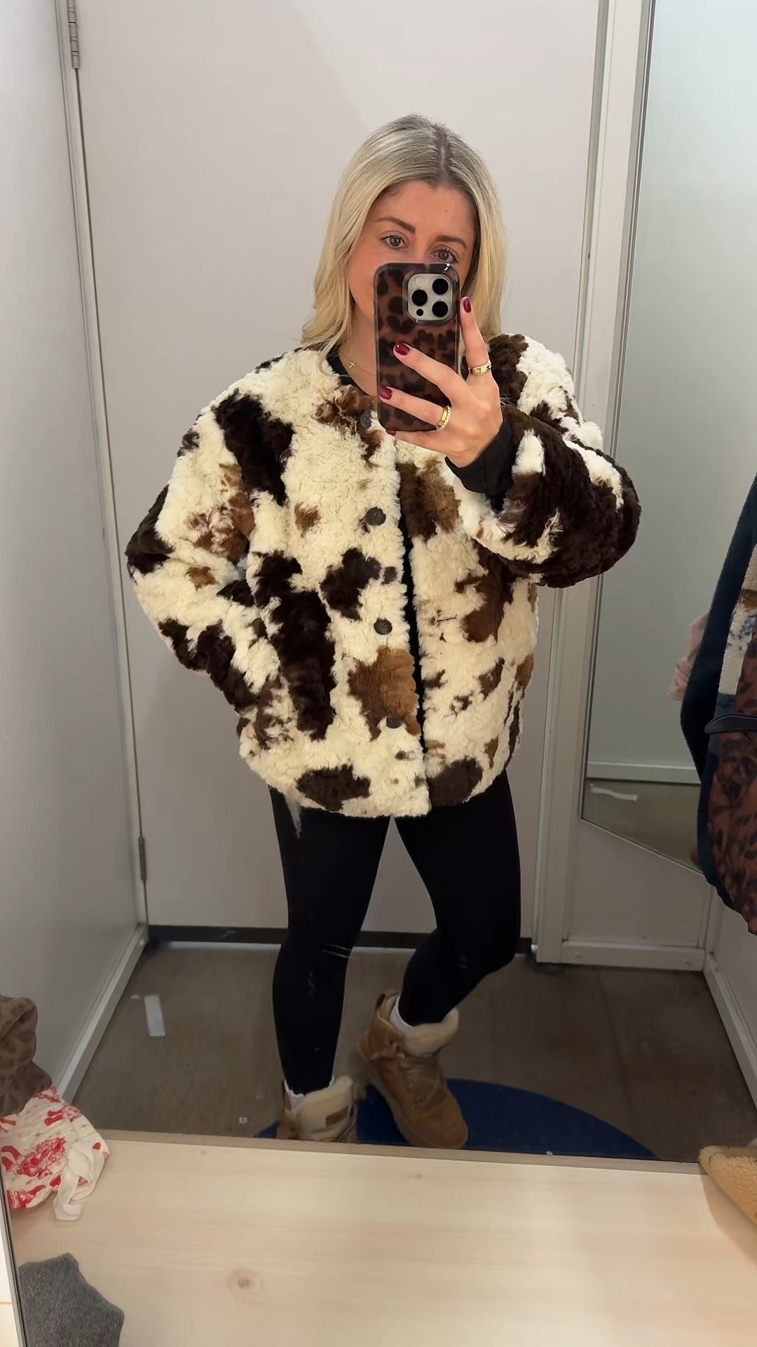 Fall outfit
Faux fur jacket xs
Align leggings 
Ugg boots tts

#LTKSaleAlert #LTKFindsUnder100 #LTKShoeCrush