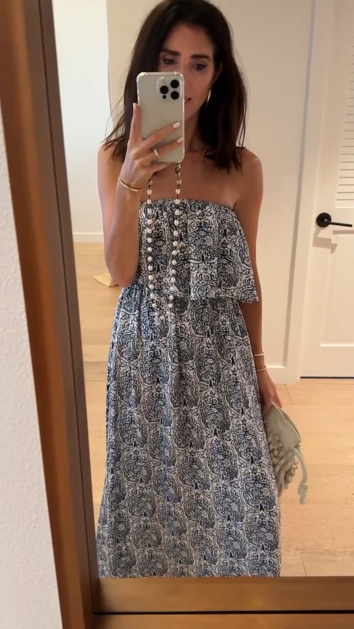 This dress is beautiful and I also picked it up in a red. I’m just shy of 5-7” wearing the size small dress #stylinbyaylin #aylin #dress 

#LTKTravel #LTKgrwm #LTKootd