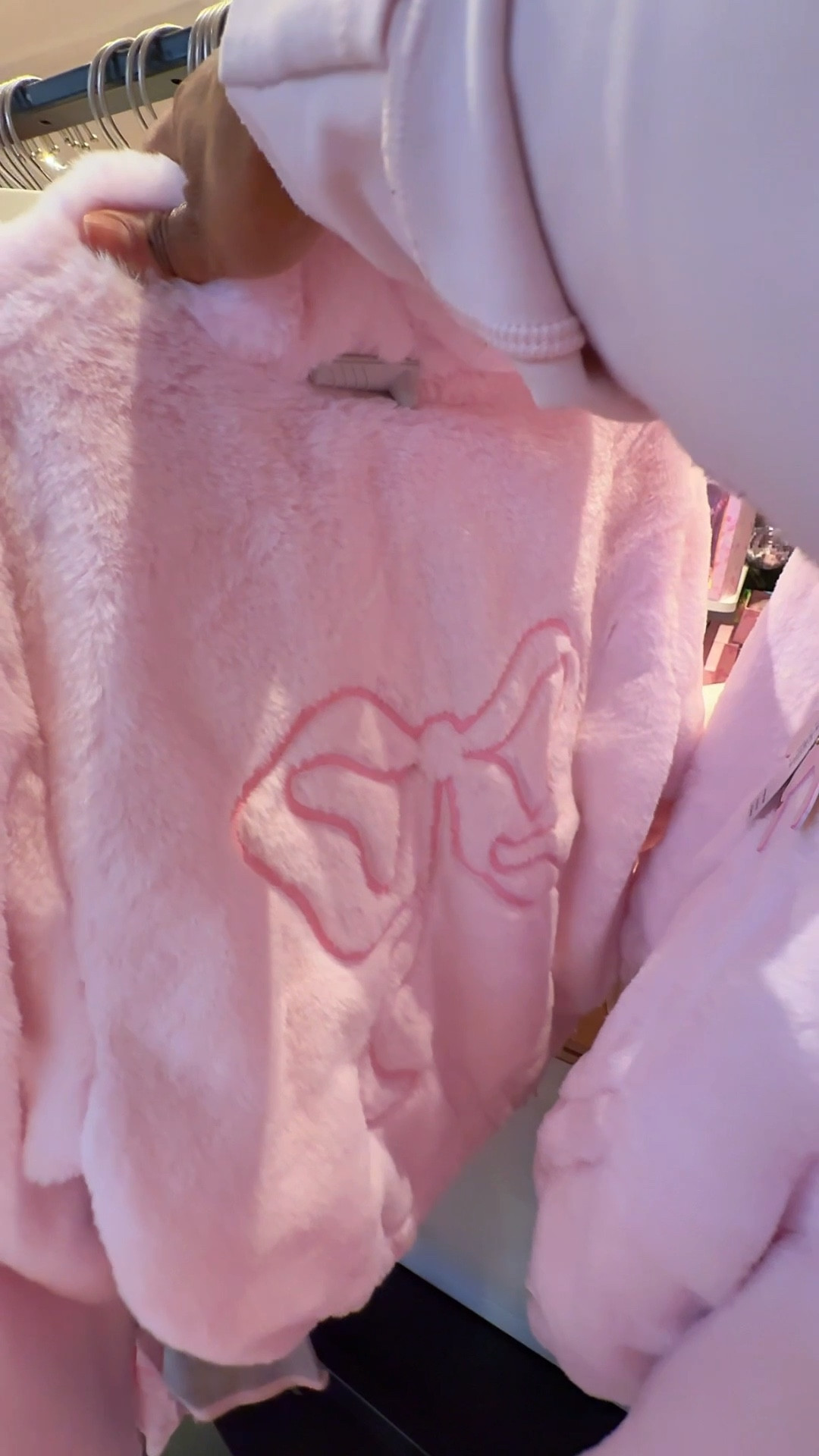 This jacket is the cutest🎀

#LTKHoliday #LTKGiftGuide #LTKootd