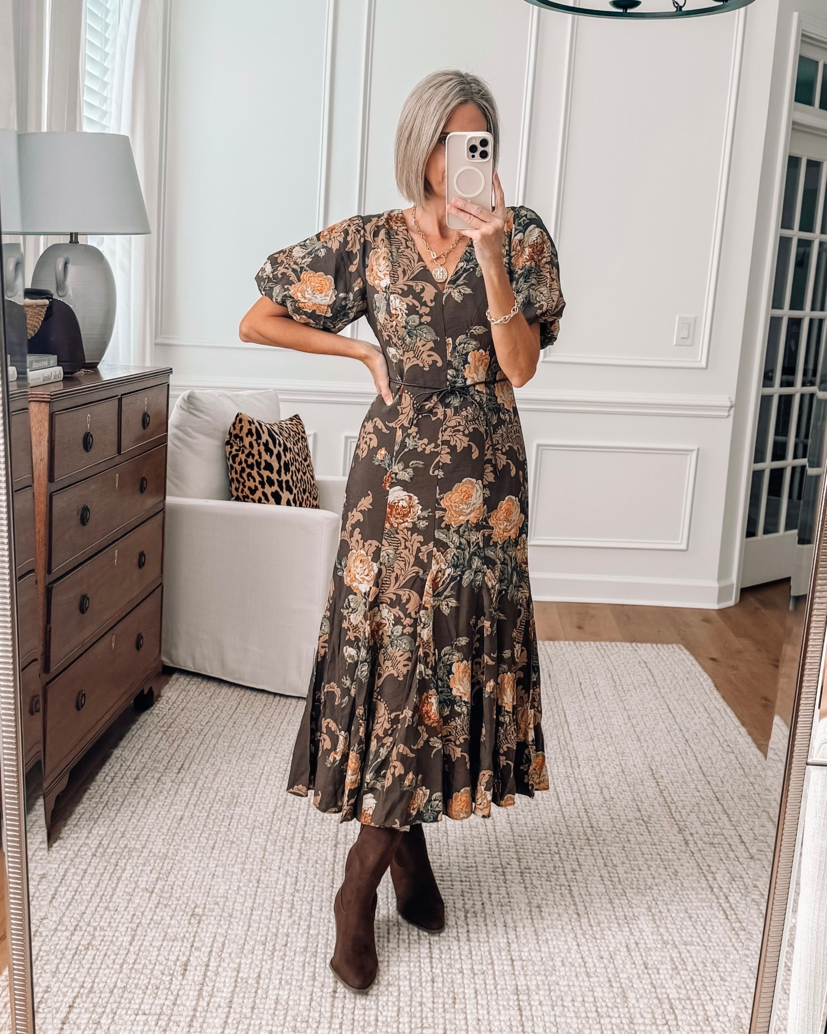 You guys! I am so in love with this dress! The colors just scream fall! 🍁🍂 Perfect for a dressy Thanksgiving outfit or as a wedding guest dress. Wearing a size small. It has a rope tie that is removable and zips up the back. I love the slight puff sleeve. 


#LTKWedding #LTKSeasonal #LTKOver40