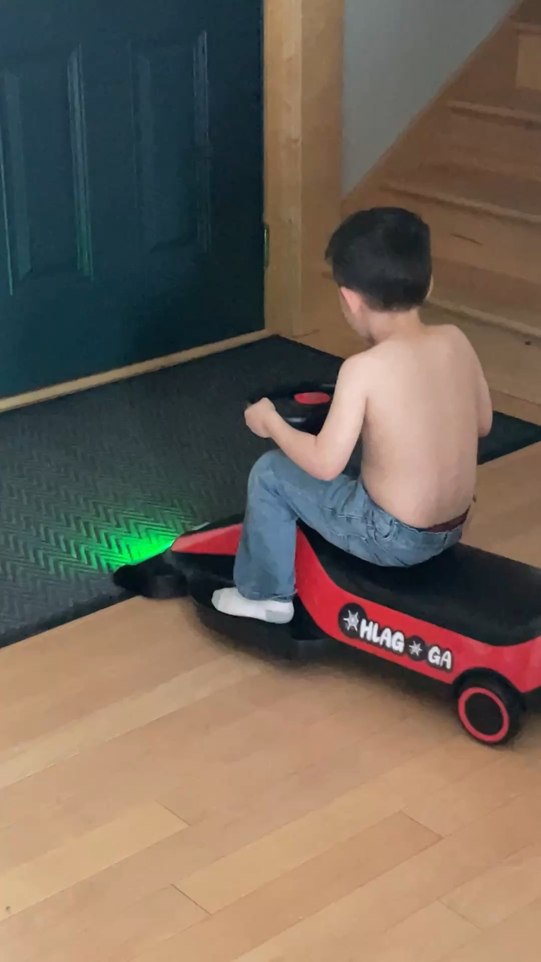 Spring Cleaning taking it to the next gear!

12v kids vacuum racer.
Charge vacuums up to 2,000 sq ft
Adjustable speed and anti- rollover safety design. 


#LTKKids