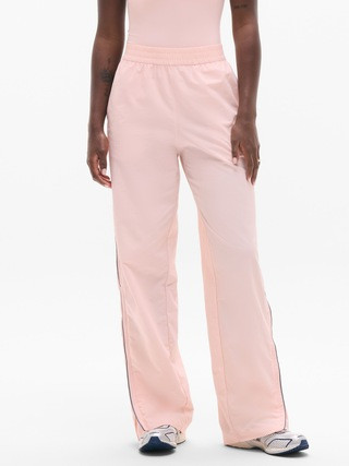 On The Move Mid Rise Track Pant | Athleta