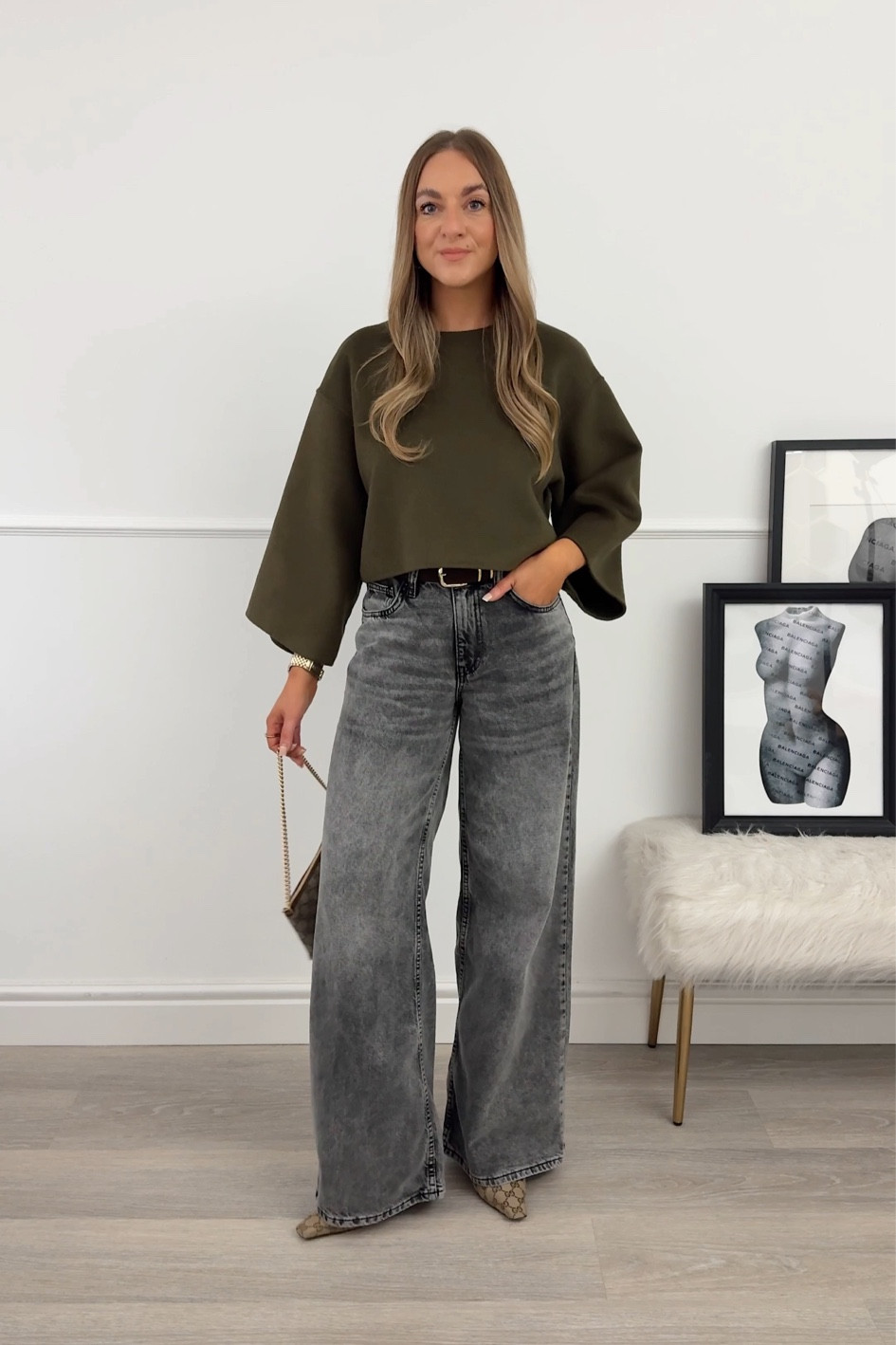 Wide leg jeans & a nice top for autumn evenings out. 

Top: 6
Jeans: 6 short 

#LTKluxury #LTKautumn #LTKstyletip