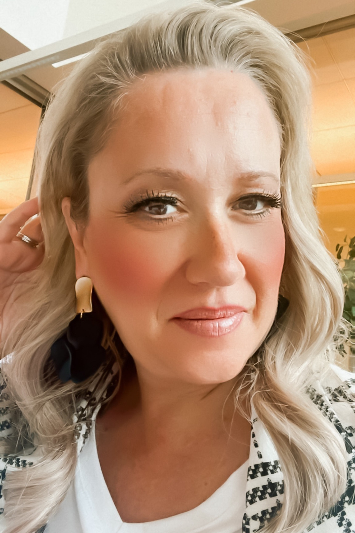 I may or may not have 3 different colored pair of these earrings 🙄 #dropearrings #statementearrings

#LTKstyletip #LTKsalealert #LTKGiftGuide