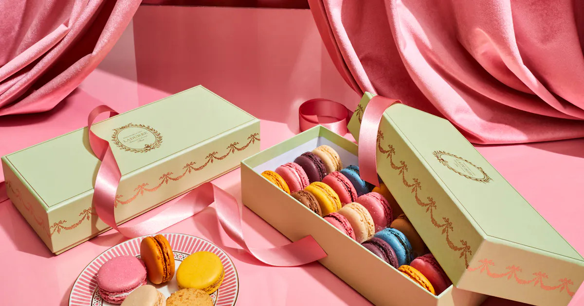 Intemporel - Box of 20 Macarons by Ladurée Paris | Goldbelly | Goldbelly