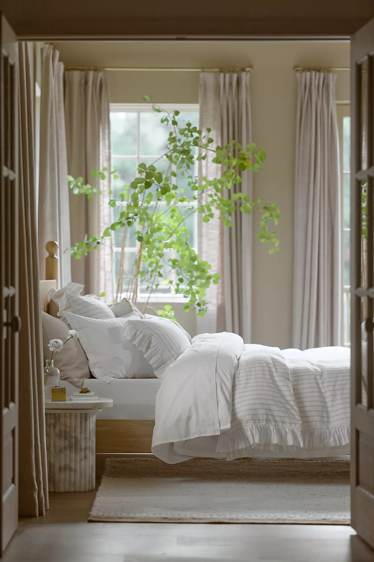 Organic Cotton Spa Sateen Ruffled Duvet Cover | Anthropologie (US)