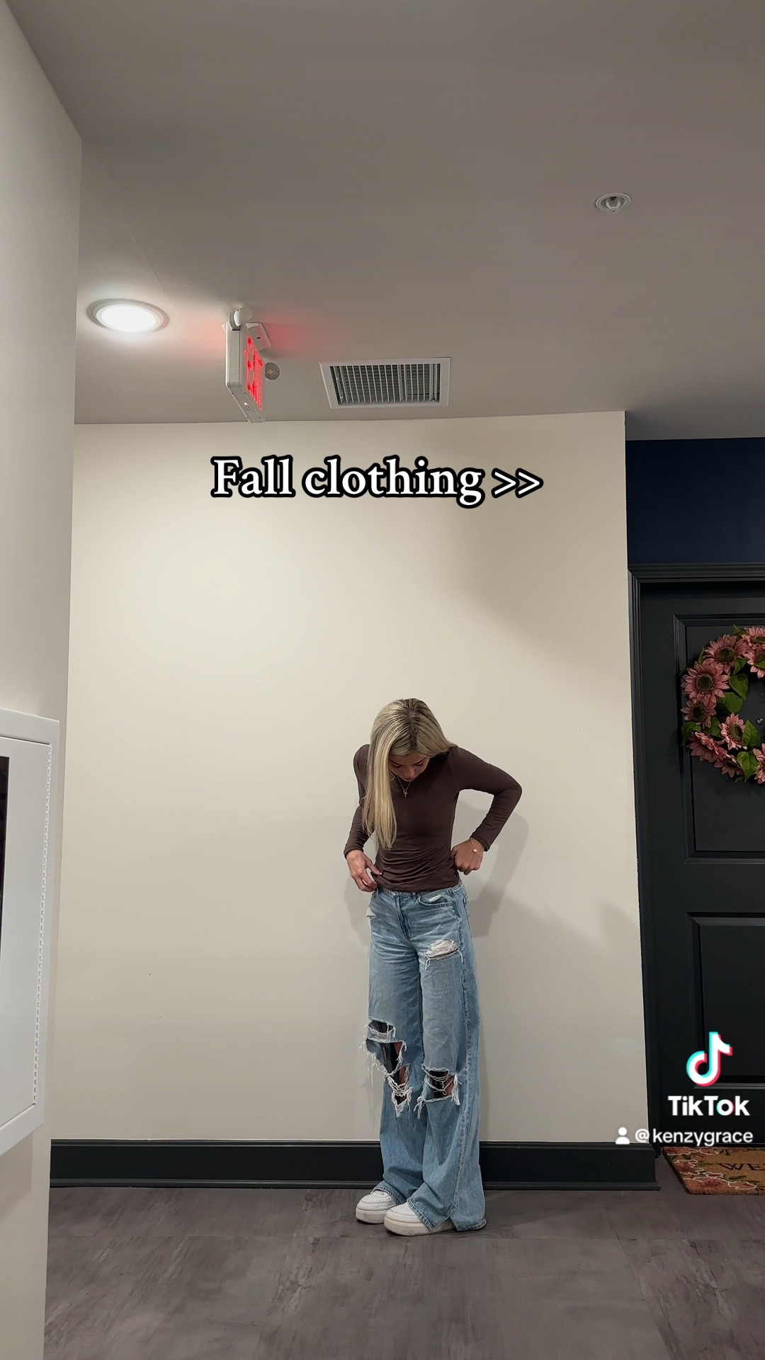 The best jeans and the best top? Match made in heaven 🤎 

#LTKHoliday #LTKGiftGuide #LTKFindsUnder50