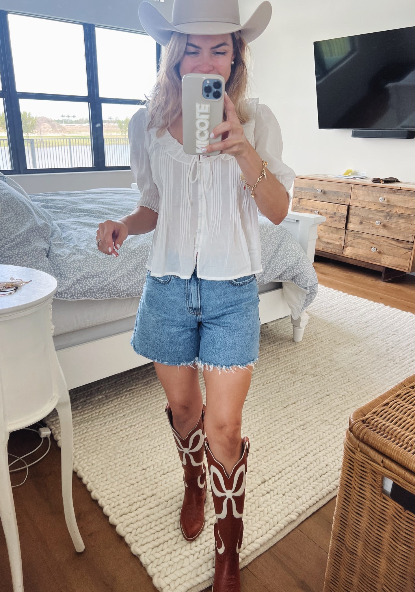Local rodeo fit 🤠
Boots are Petite Paloma 🎀

#LTKdayinmylife #LTKgrwm #LTKSeasonal