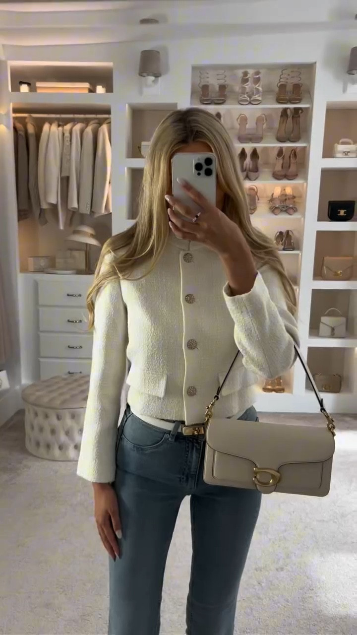 Old Money Outfit ✨

#LTKStyleTip #LTKSeasonal