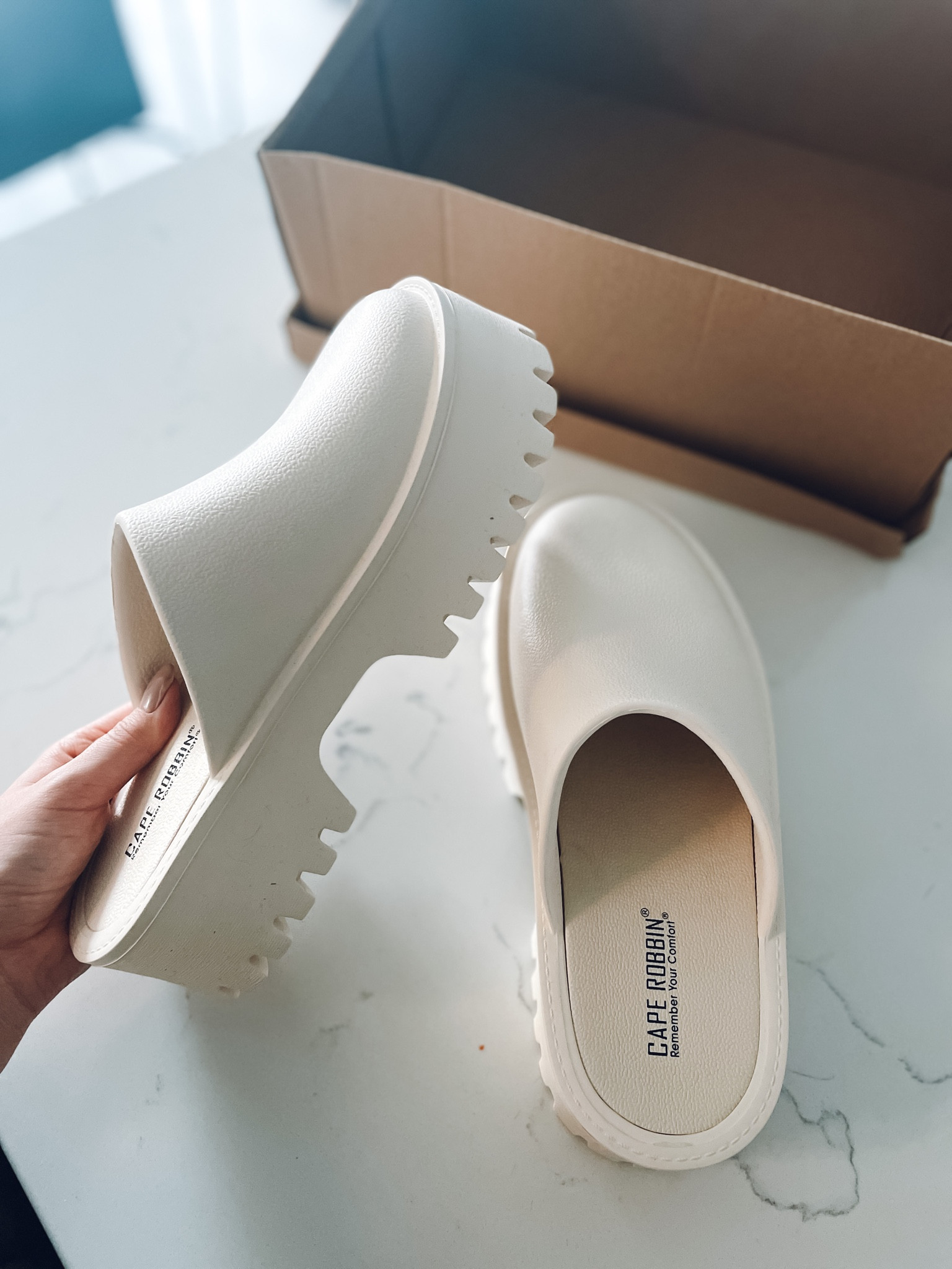 love these platform mules clogs that look just like a much more expensive brand!! These are an affordable price and surprisingly comfy and lightweight! true to size! More colors!

| shoes | fall fashion | teacher shoes | fall shoes | platform slides | platform mules | trendy shoes 

#LTKunder100 #LTKBacktoSchool #LTKshoecrush