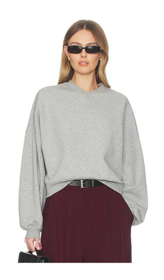 SEROYA Taley Sweatshirt in Light Grey. - size XS | Revolve Clothing (Global)