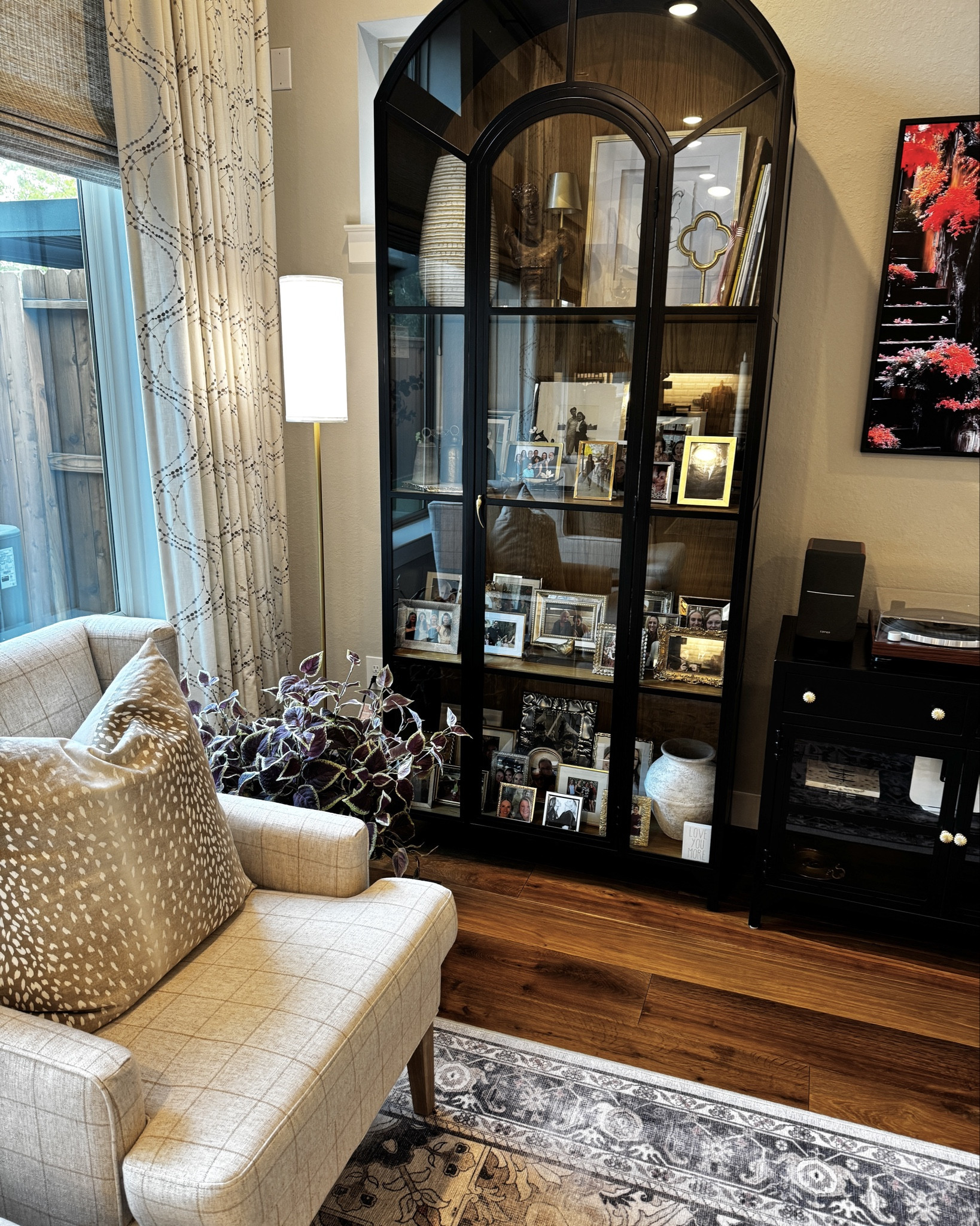 Home Decor 

#everypiecefits

Cabinet pulls 
Hardware
Bathroom decor
Throw pillows
Cabinet 
Curved hutch 
Bookcase 
Book shelf 
Living room 
Den
Family room 
Home design
Interior design

#LTKSaleAlert #LTKHome