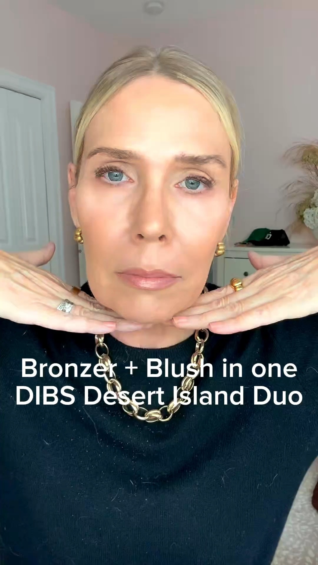 One of my favorite products for mature skin.
The DIBS Desert Island Duo is creamy, blends beautifully, and gives that effortless sun-kissed glow.



#LTKselfcare #LTKOver40 #LTKBeauty