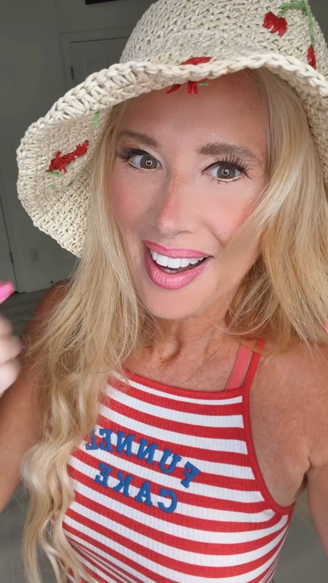 When you’re trying to film a cute denim shorts try-on… but your husband is downstairs auditioning for a kitchen renovation show. 🫠👖

Two pairs of shorts, one peaceful content creator, and a full cookware concert in the background.

Which pair do we like best — pair 1 or pair 2? 😆

#DenimShorts #TryOnHaul #ContentCreatorLife #RealLifeReels

#LTKdayinmylife #LTKmorningroutine #LTKstorytime