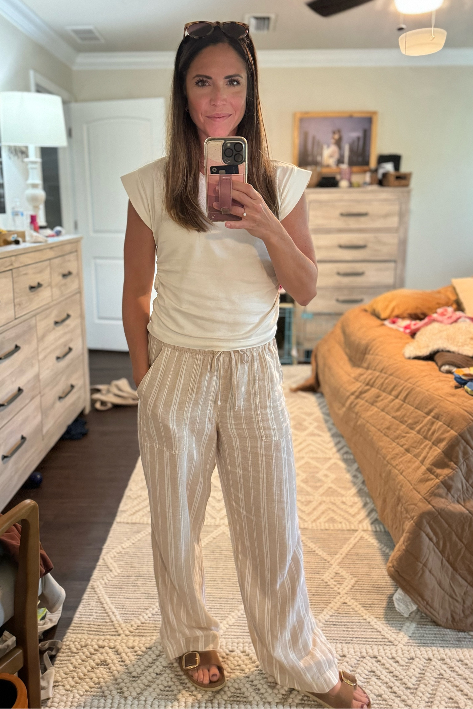 Comfy cute mom ‘fit