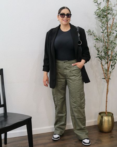 green cargo pants outfit (these are in tall and I’m 5’8 for reference)

#LTKSeasonal #LTKmidsize #LTKstyletip