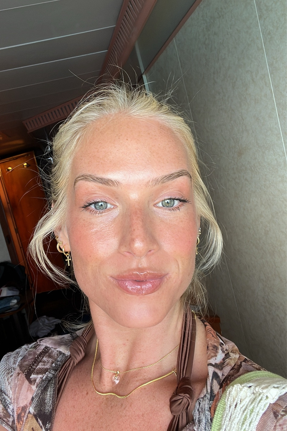 Makeup details are below! 🤍 The LTK exclusive sale started today and ELF / Tarte are included! Use the in app code for the discount 

#LTKSpringSale #LTKstyletip #LTKbeauty