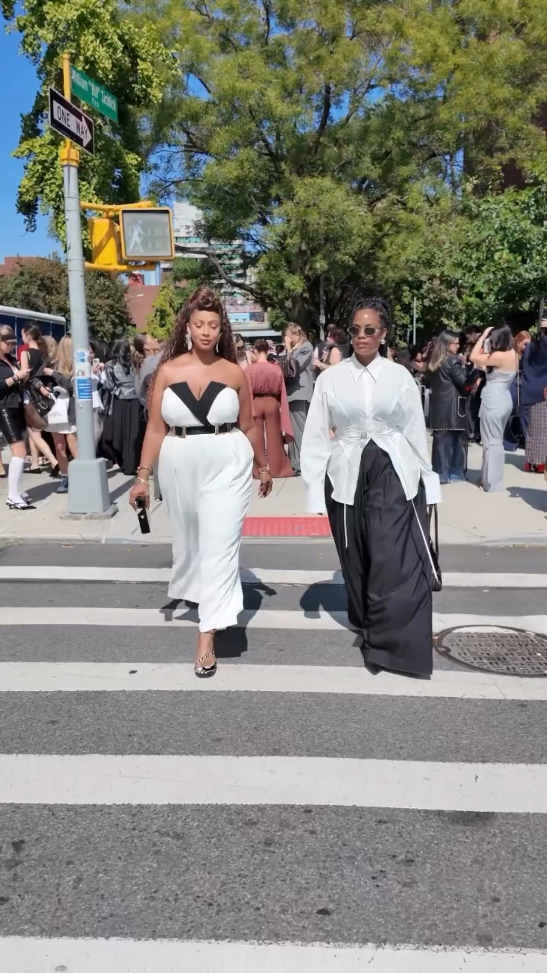 Running up the runways and the ratings 💥 Novi & Nzinga edition. Your faves are taking NYFW by storm in classic black & white, strutting like we belong in Sex and the City giving main character energy always 🖤🤍✨

From the @alexxisbittar presentation to your tv screens don’t forget to tune into Sistas and Zatima. New seasons, new drama, same unapologetic energy.

Shot by the incomparable @gawdsvision 🎥

Novi
 #hair @creativexhands 

Nzinga 
 @shopkhoi @eloquii @stevemadden
 #style @iamluckiestyles