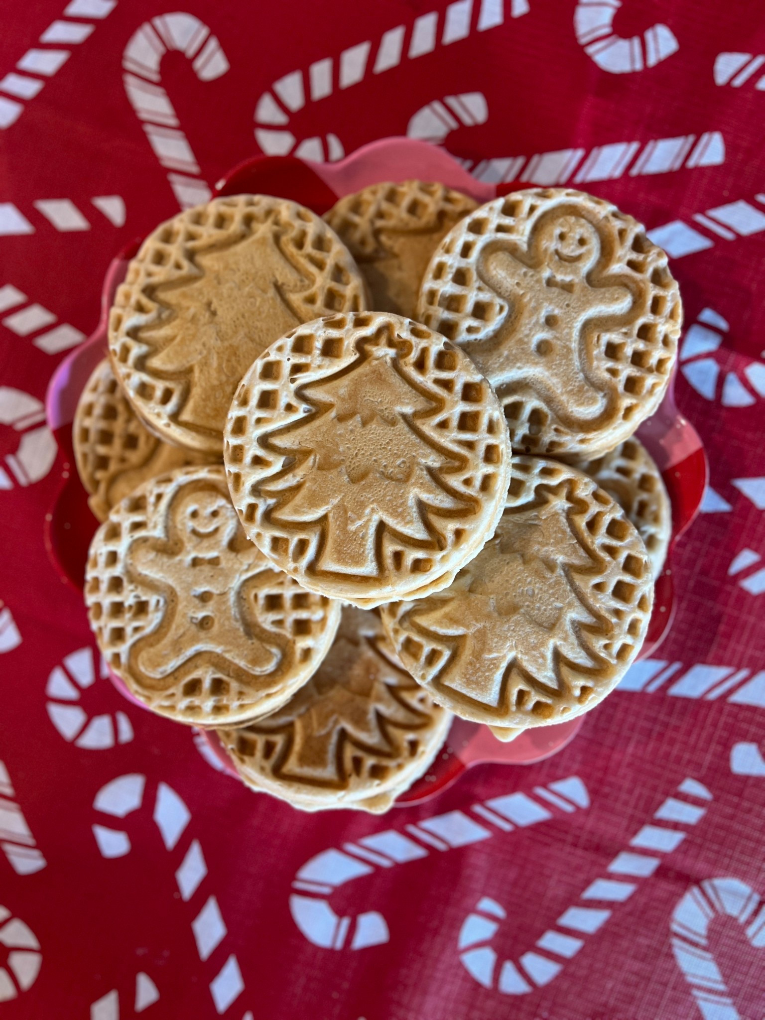 Festive waffles 🧇 

#LTKKids #LTKfoodie #LTKHoliday