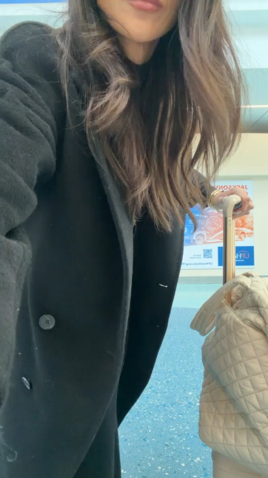 Einter travel outfit, NY winter outfit, airport outfit, black coat, all black outfit, business casual, comfy chic, annabrstyle


#LTKootd #LTKmomlife #LTKdayinmylife