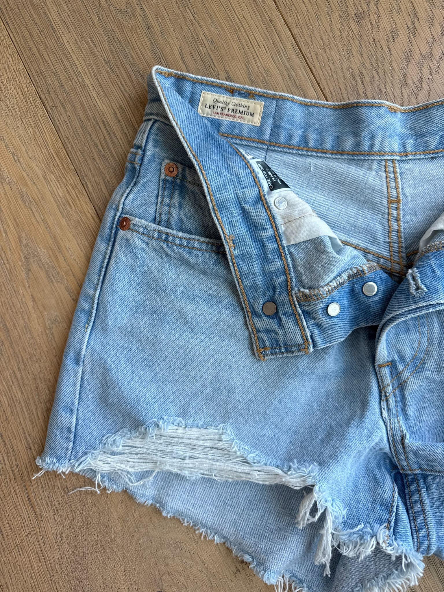 Levi's denim quality >>


#LTKfashion #LTKLevis #LevisDenim #Denim  

 