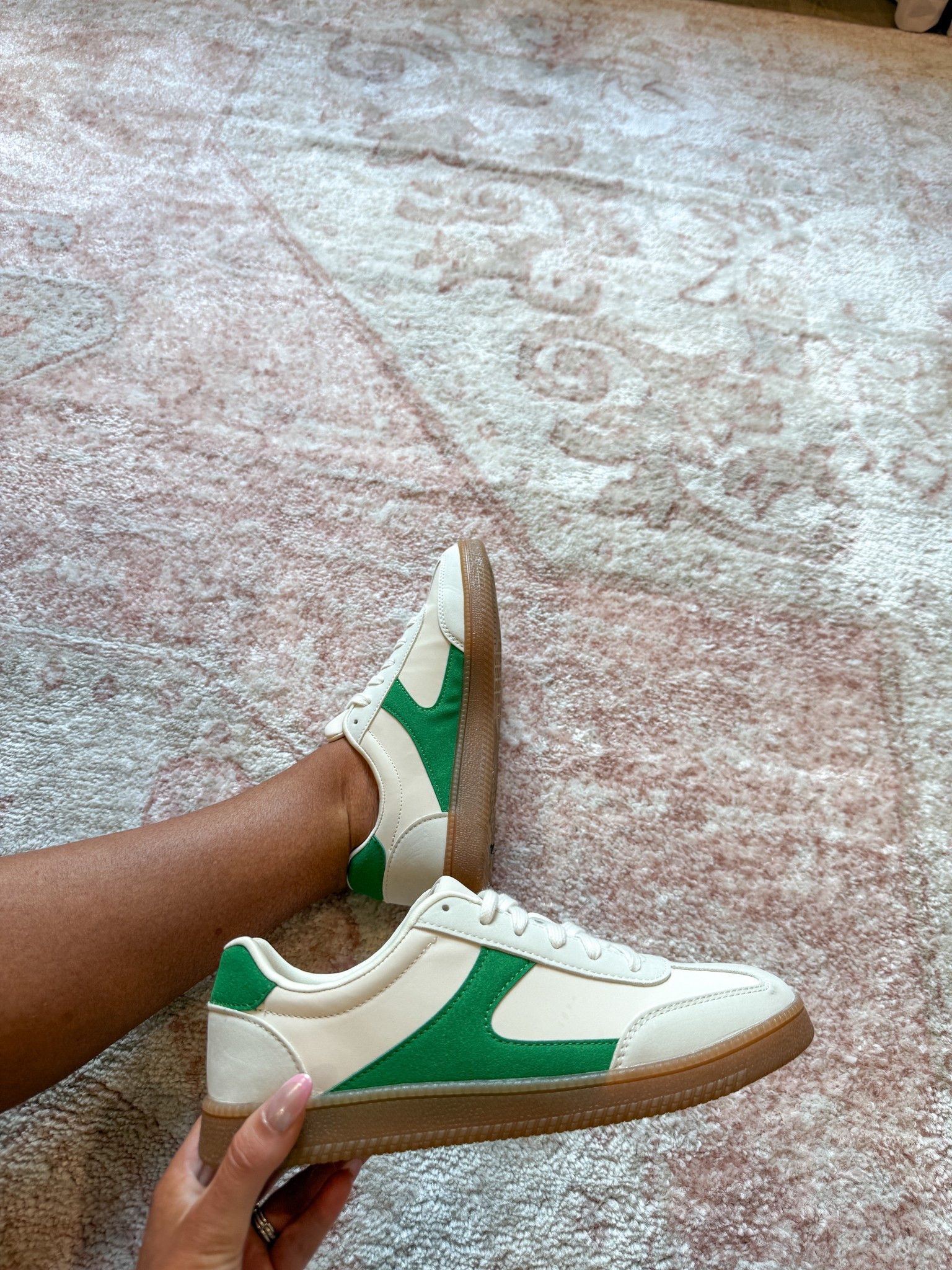 $19 comfy sneakers!! 

#LTKShoeCrush #LTKStyleTip