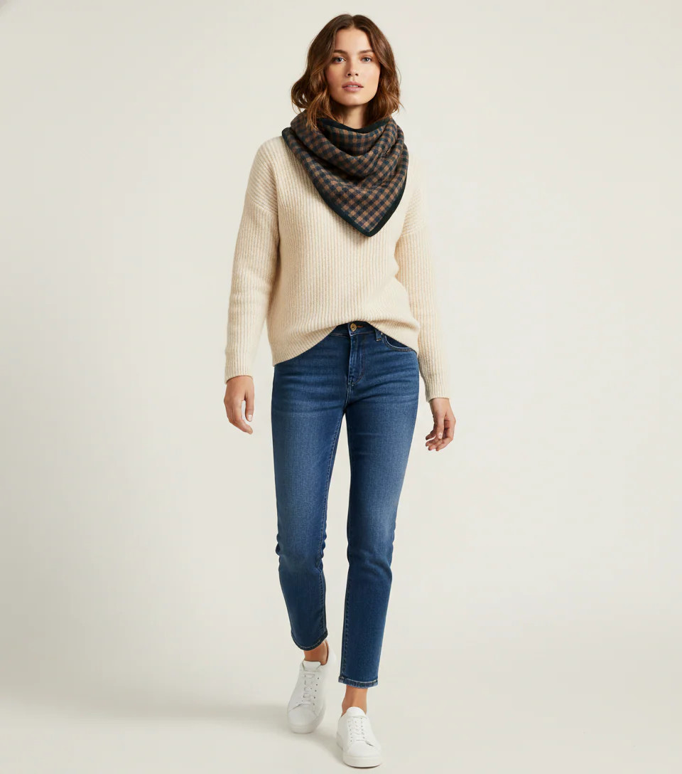 Plaid Wool Triangle Scarf | Saachi