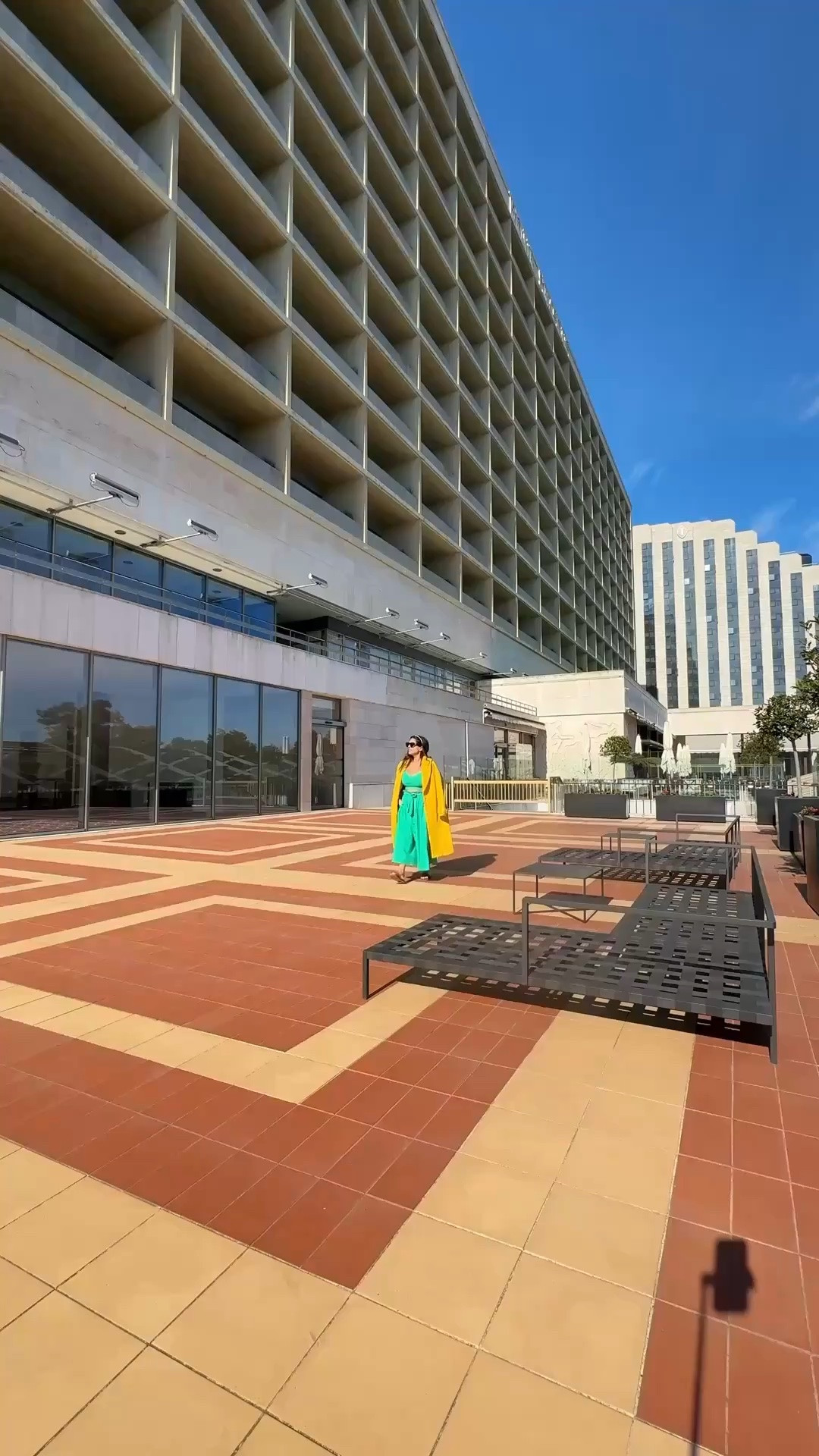 Color done right 💚💛 The vibrant green dress paired with a bold yellow coat makes this look impossible to miss.

#ColorfulStyle #StatementStyle #OutfitInspiration

#LTKdayinmylife #LTKootd #LTKstorytime