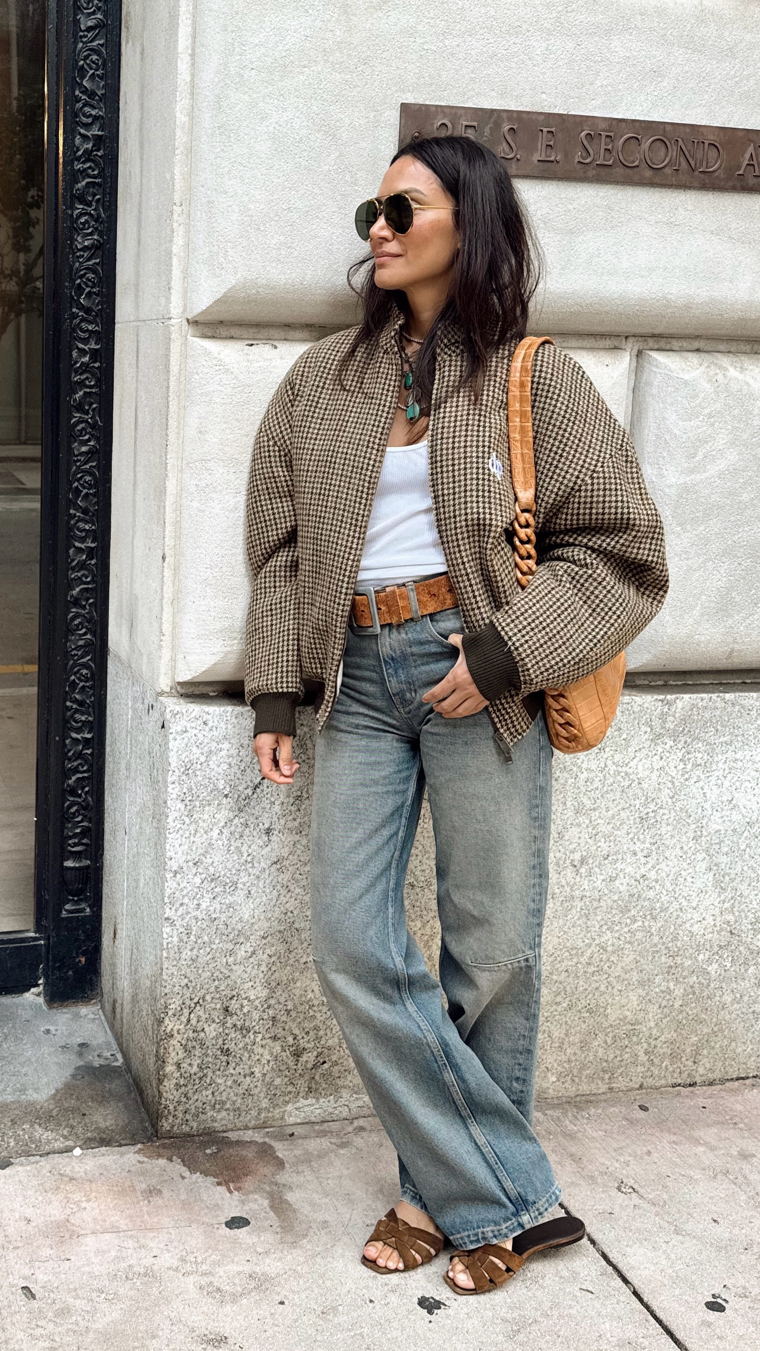 I’m so into handsome looks! Keeping it easy in this bomber jacket, love a feminine look with a boyish touch! 

#LTKItBag #LTKOver40