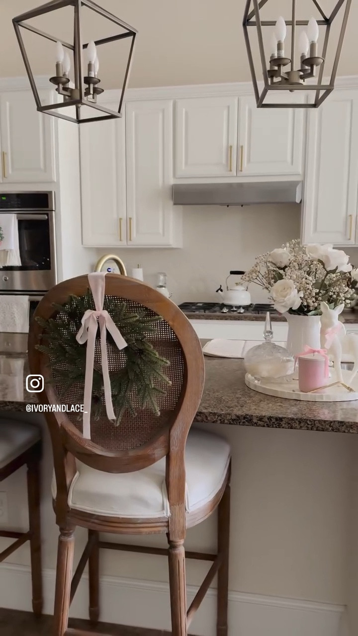 Christmas sparkle in the kitchen 🤍🌲🎀

#LTKSeasonal #LTKHome #LTKHoliday