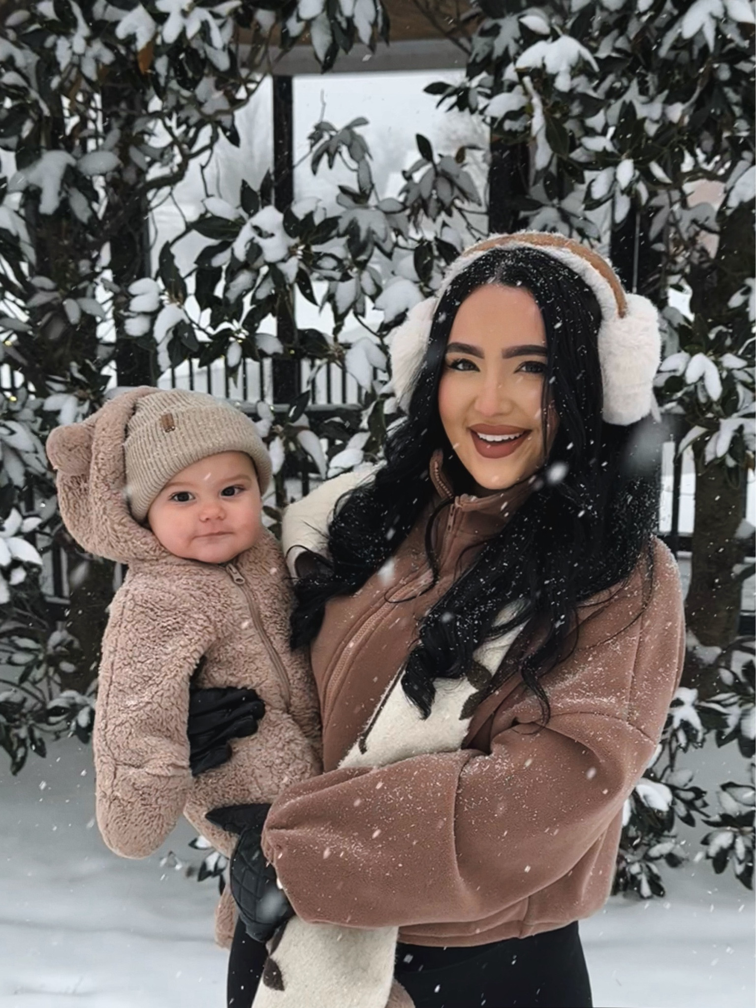 Baby’s first snow ❄️🐻 

#LTKstyletip #LTKfamily #LTKbaby