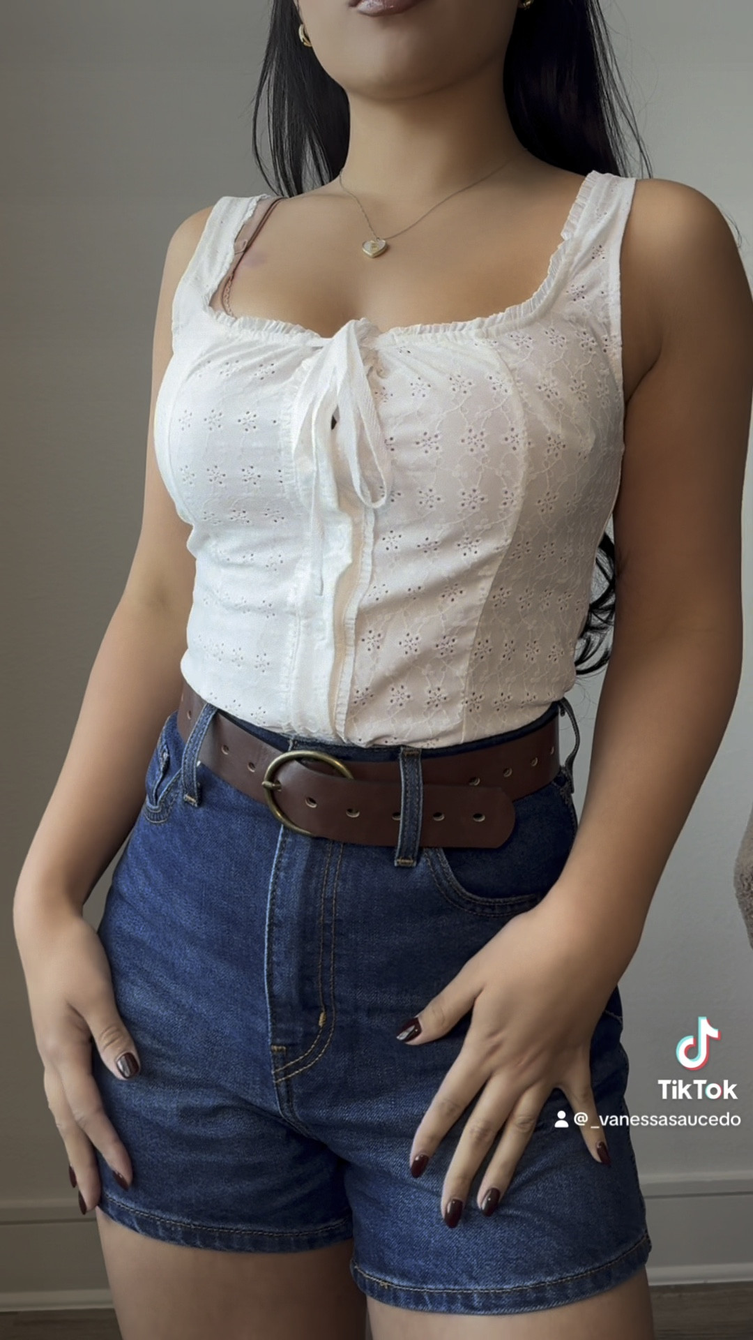 Easy Fall Transition Outfit for when it's still hot! BTW these @levis shorts are on sale for $19.99 on amazon!
#tallfallboots#fallboots#vincecamutoboots#falloutfits#fallfashion2024

#LTKVideo #LTKFallSale