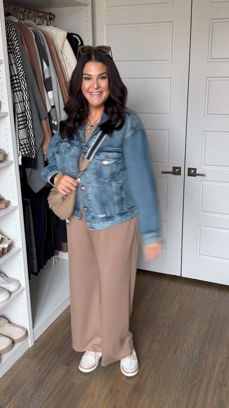 If you love the Spanx Air Essentials, this Amazon inspired jumpsuit is a total must! Feels so luxurious, soft, stretchy and would be such a great travel outfit too.

Follow me for more midsize, size 14/XL casual outfits @curvestocontour

travel outfit, travel fashion, running errands outfit, casual mom style, school pick up outfit, school drop off outfit, midsize style, casual fashion 

#LTKfindsunder50 #LTKVideo #LTKmidsize