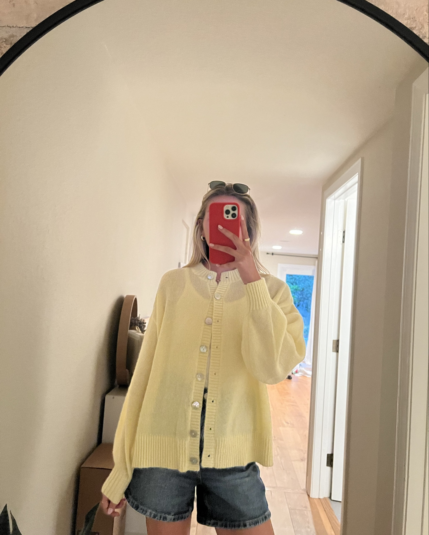 the perfect yellow sweater 💛

#LTKFallSale #LTKFindsUnder100 #LTKStyleTip