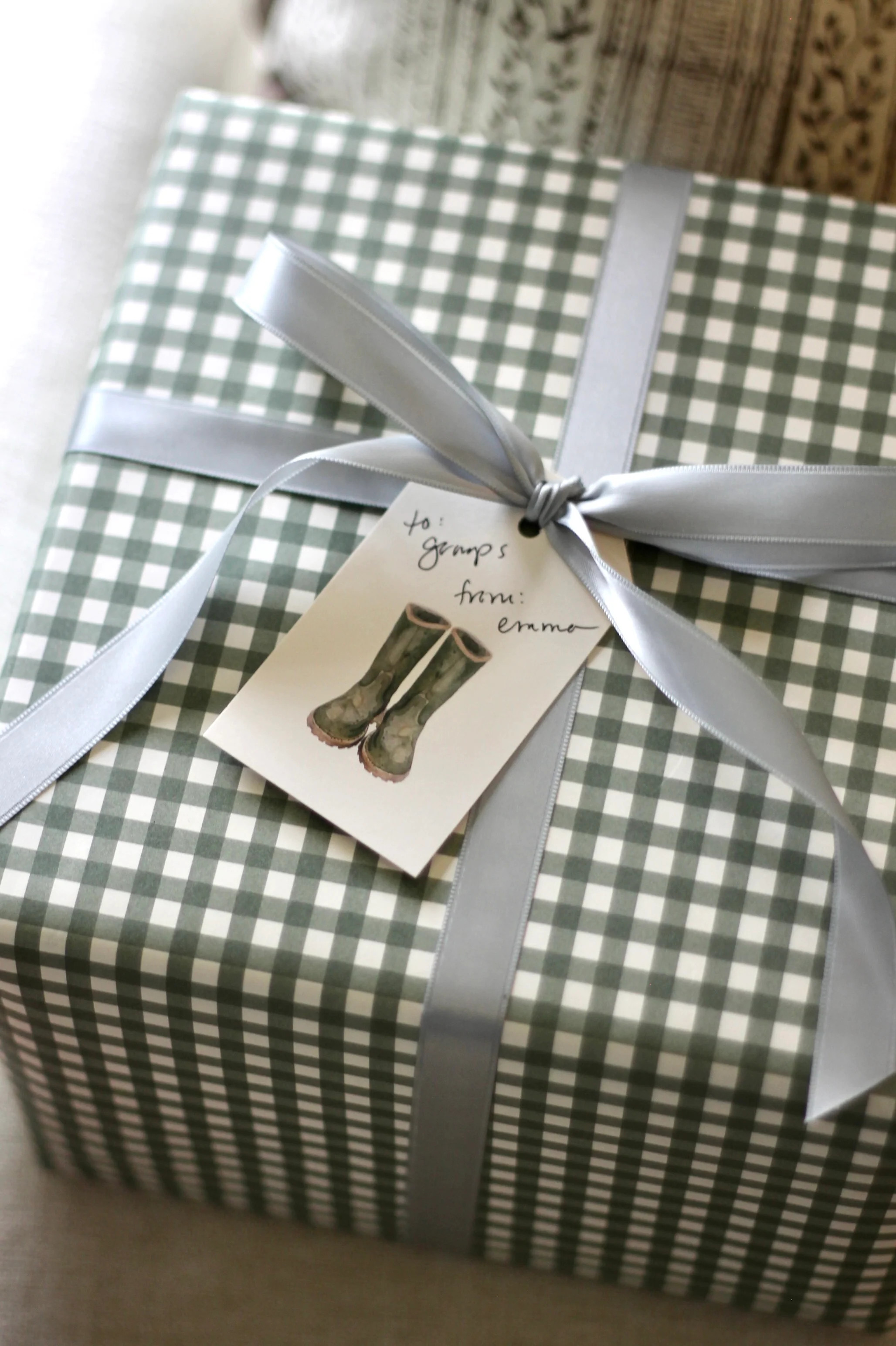 Henry Gingham Moss Wrapping Papers - 4 sheets | JSH Home Essentials
