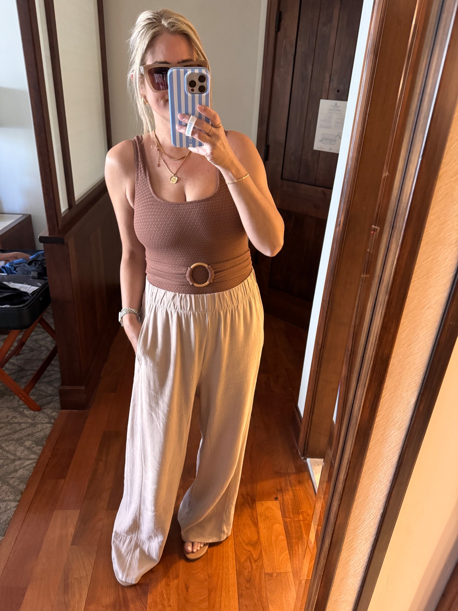 Long linen pants 

#LTKOver40 #LTKdayinmylife #LTKootd
