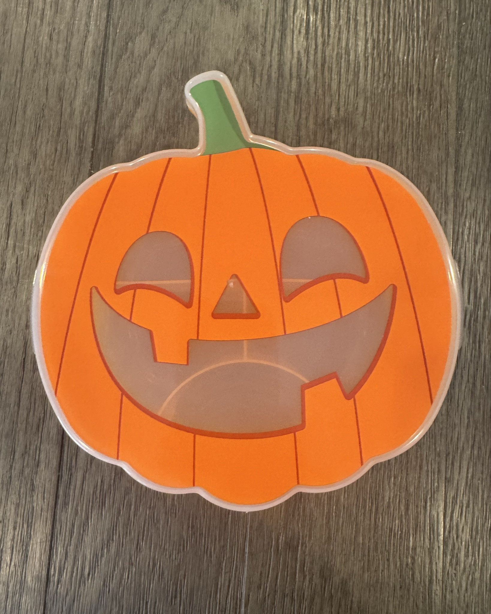 Halloween themed lunch box / snack box! Love this, from target! $4.99

My toddler is so excited to use it at school!

#LTKKids #LTKFamily #LTKHalloween