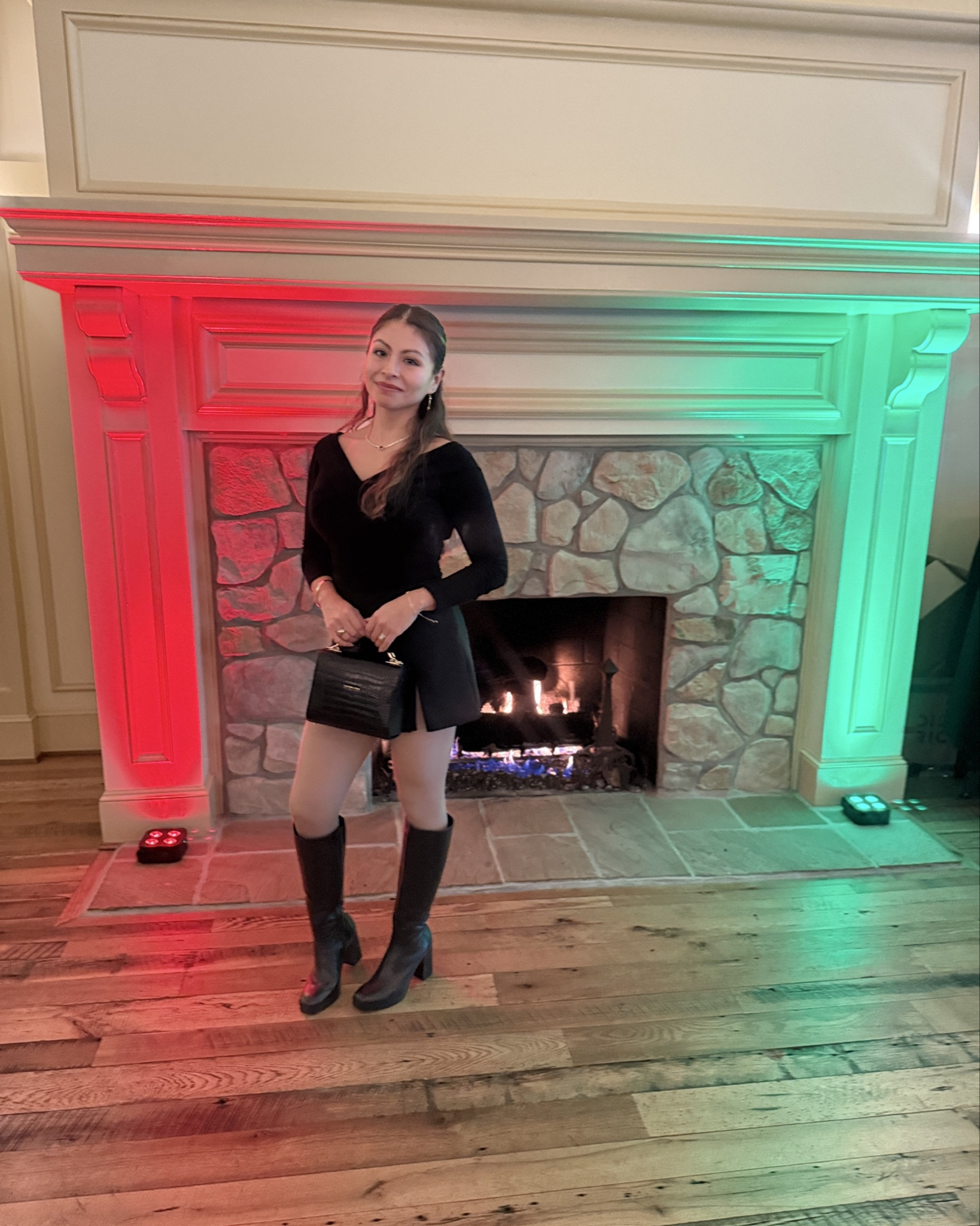 Weekend recap 🤍

From my hubby’s work Christmas party, to a Jonas Brothers concert with my favorite girls, to watching the beautiful movie “David” with my family.

One thing I’m learning this year is to truly savor every moment life gives us—especially the ones shared with the people we love.

People move away. Some leave this Earth. None of us truly know what tomorrow has prepared.

So be grateful. Be kind. Take in the little moments—both the good and the hard—because every single one teaches us something. ✨

#WeekendRecap #LifeLately #GratefulHeart #FamilyMoments #MakingMemories

#LTKmomlife #LTKSeasonal #LTKHoliday