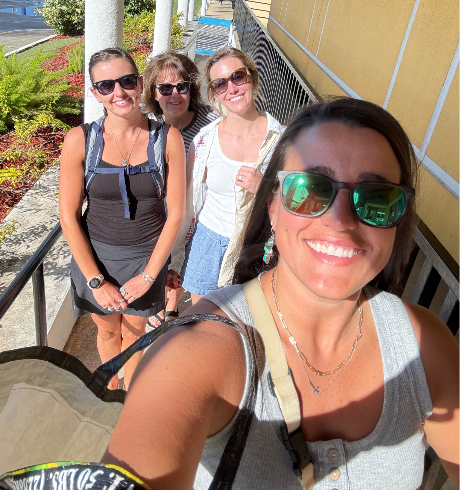 shopping day with the gals 🛍️

#LTKFitness #LTKTravel #LTKSeasonal