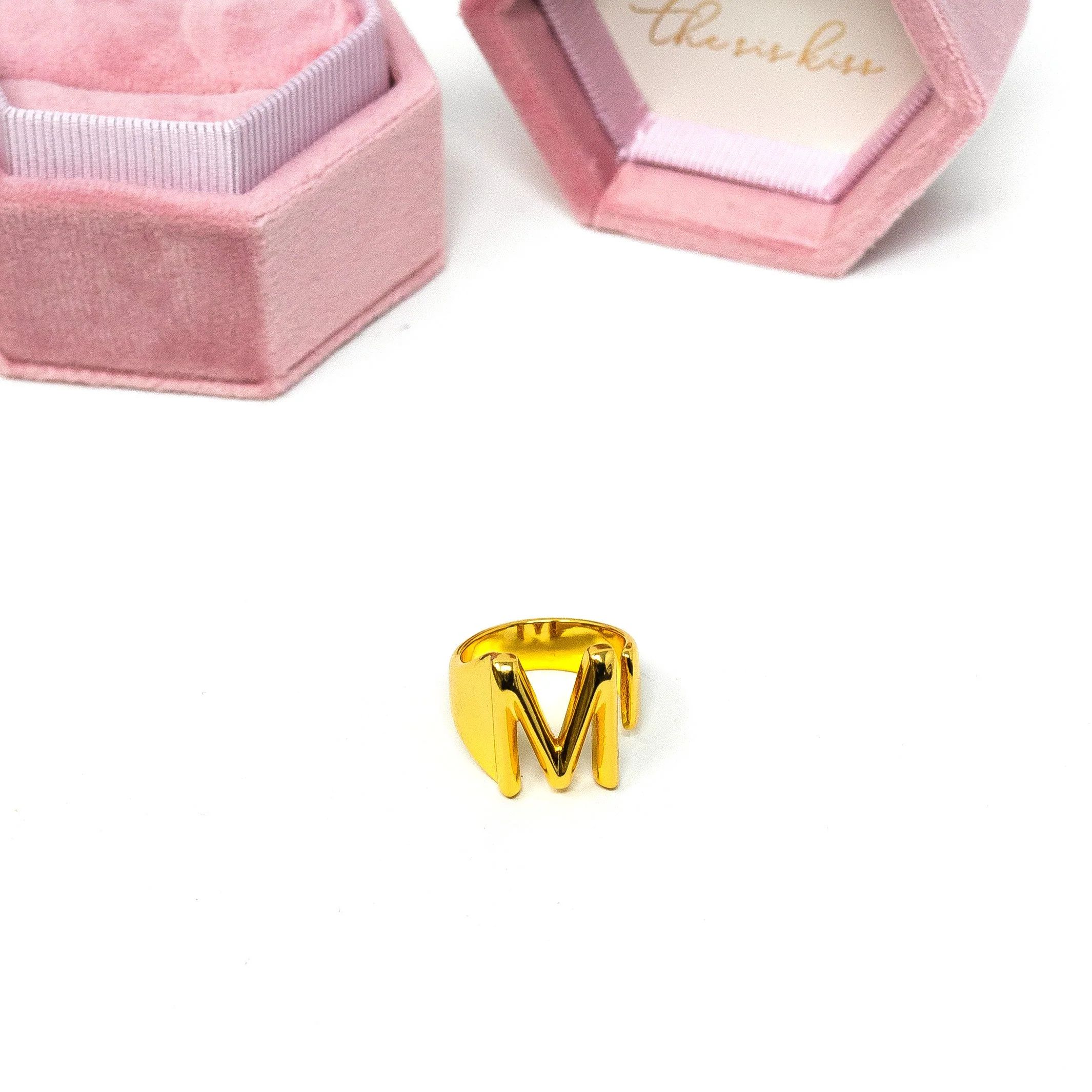 Statement Initial Ring in Bold Block | The Sis Kiss