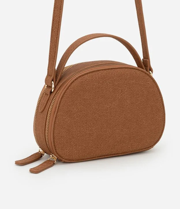 Bolsa Arredondada Transversal com Fechamento por Zíper Marrom | Renner (BR)