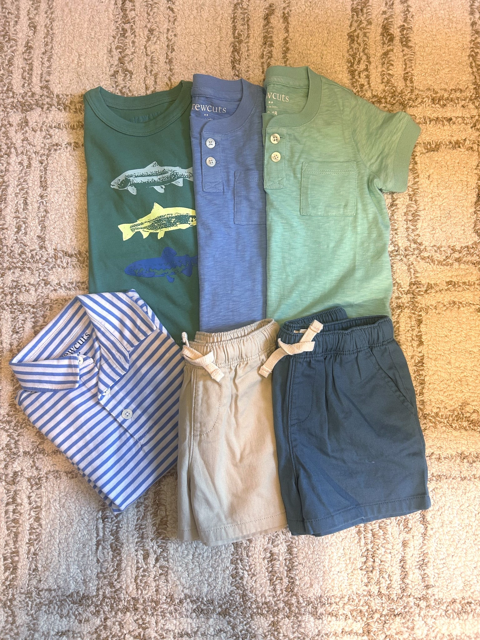 Baby boy summer outfits 😎🐟☀️
J.Crew Factory has them at amazing prices!


Baby boy clothes, baby boy outfits, baby boy summer outfits, preppy 

#LTKBaby #LTKSaleAlert