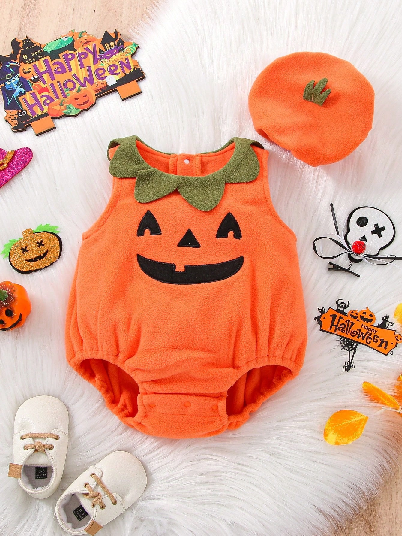 SHEIN Baby Girl Halloween Print Contrast Collar Bodysuit & Hat | SHEIN