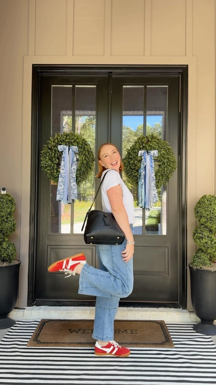 Stretchy pants 🤝🏻 colorful sneakers 

SAHM, mom life, toddler mom, postpartum, Arkansas