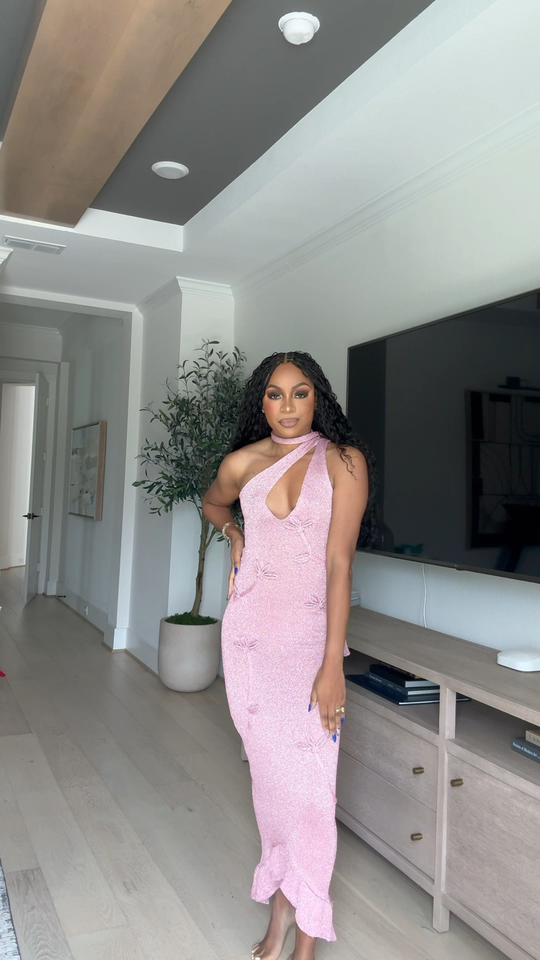 These outfits are making me want to book a summer vacation right now! We head to the Bahamas soon and they will ALL be packed! So so good! I’m in a small in everything! 